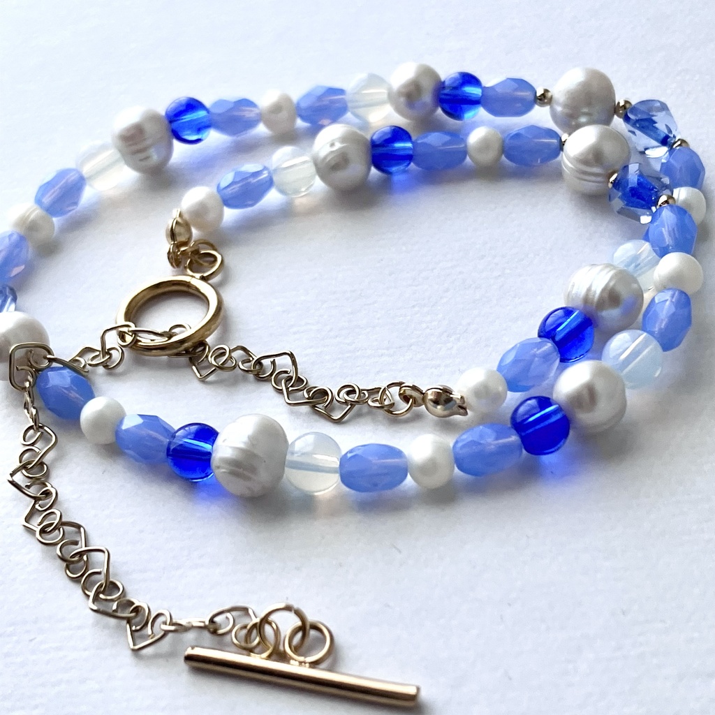 [アレルギー対応] パールとガラスビーズの青色ネックレス