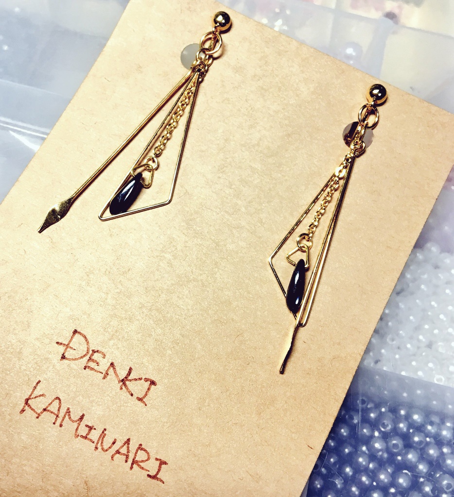 上鳴電気イメージピアス&イヤリング