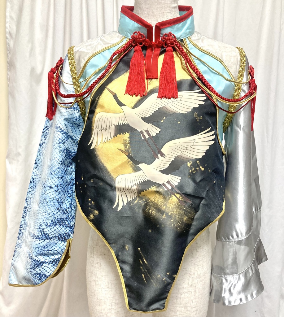 ブラックスター モクレン 2022正月衣裝「白蛇の化身」