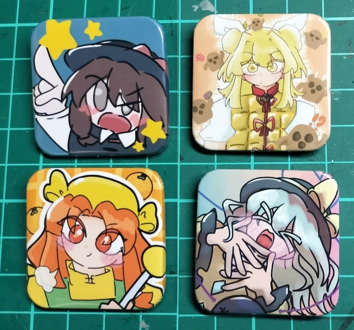 正方形缶バッジ　37mm