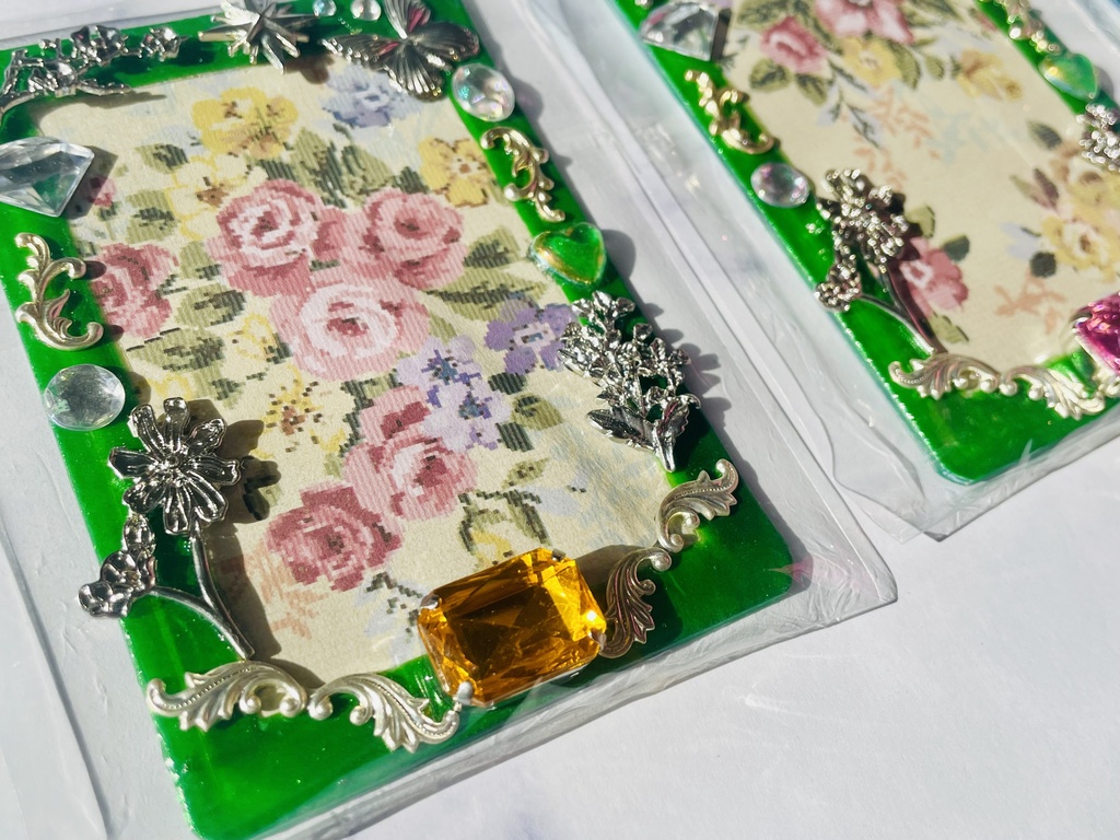 20251116閃華デコケース