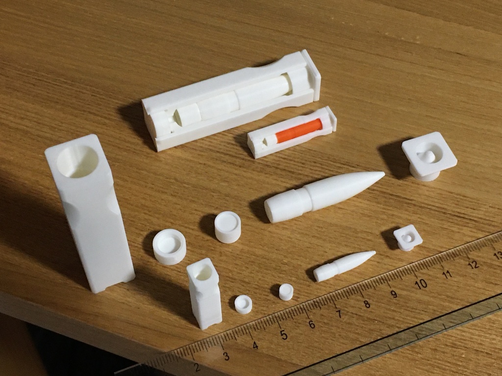 【CC0】H&K 4.73x33mm DM11 実寸大模型