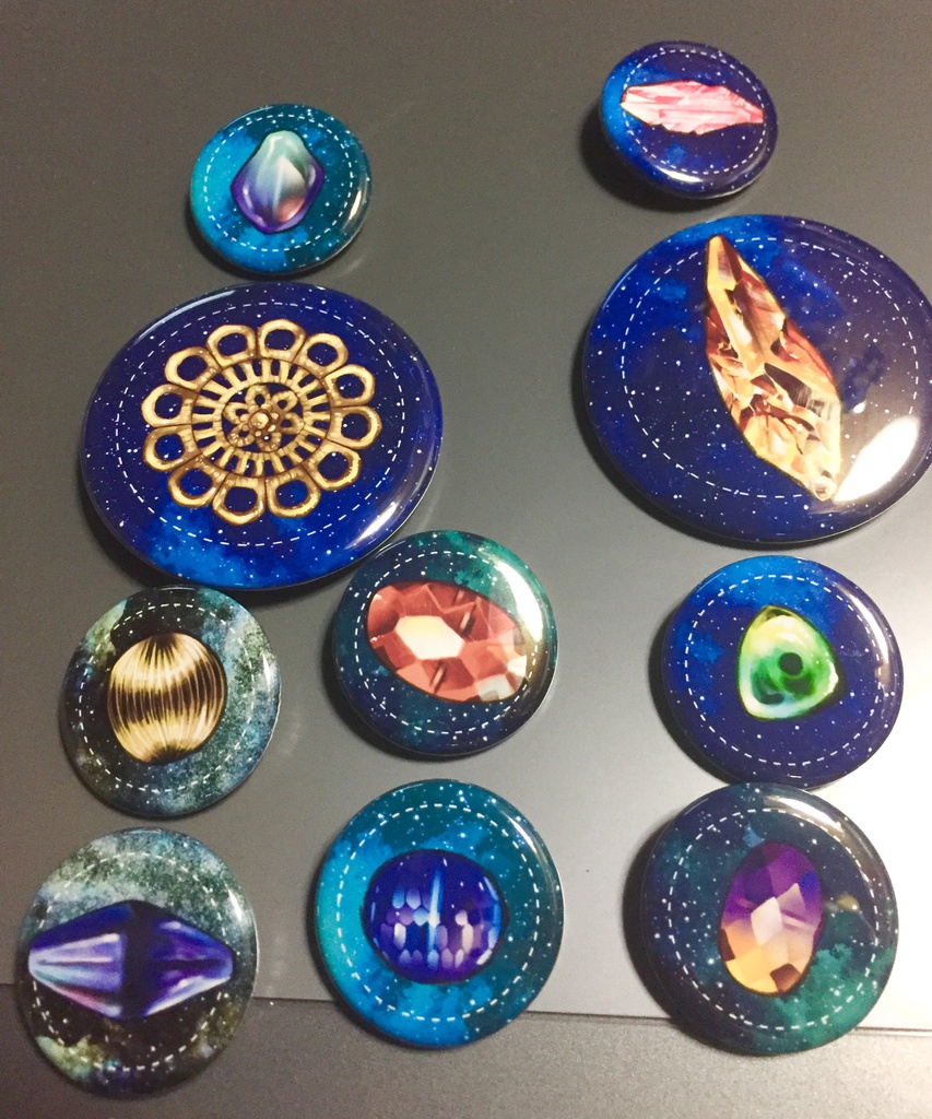 ガラスビーズ缶バッジ