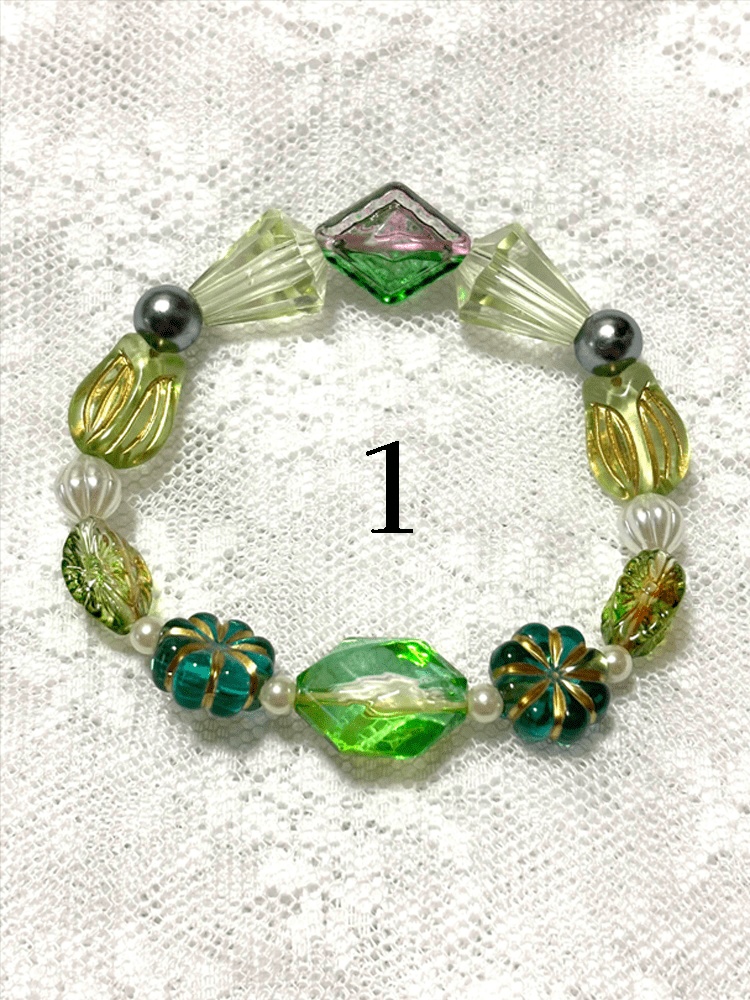 緑のブレスレット