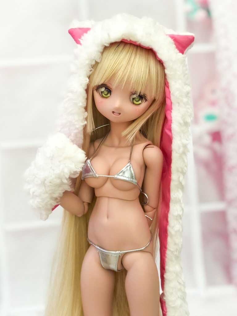 HENTAIマイクロビキニ