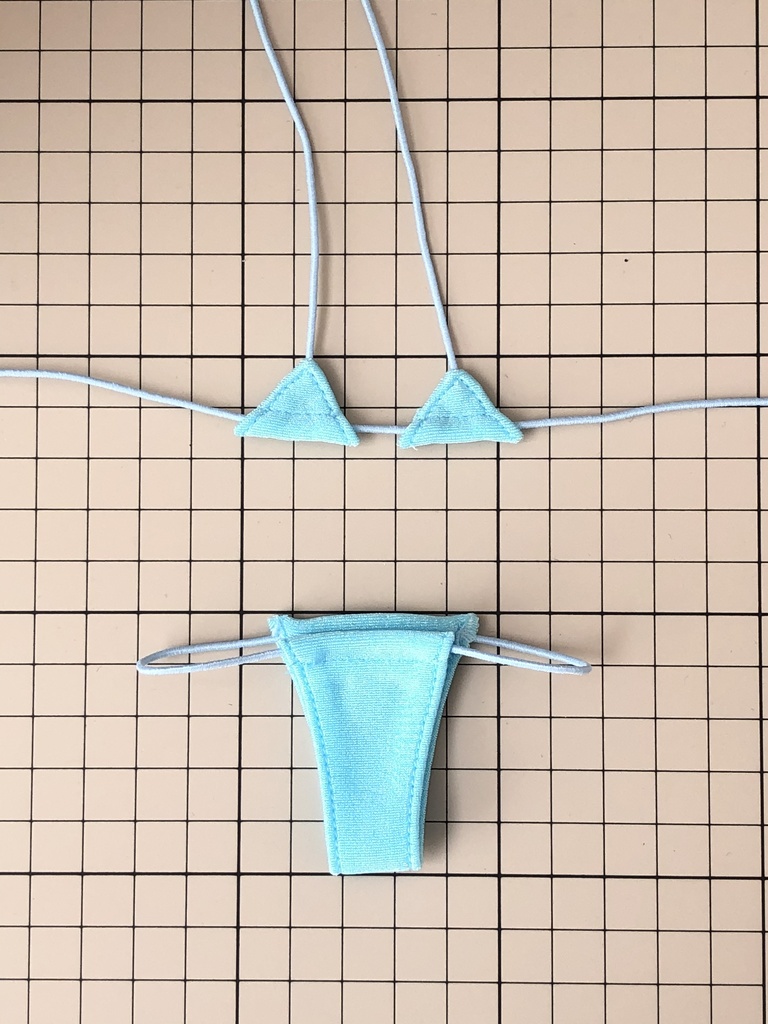 HENTAIマイクロビキニ