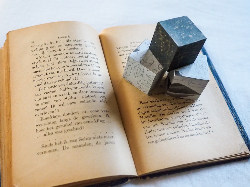 古図便箋綴 結晶