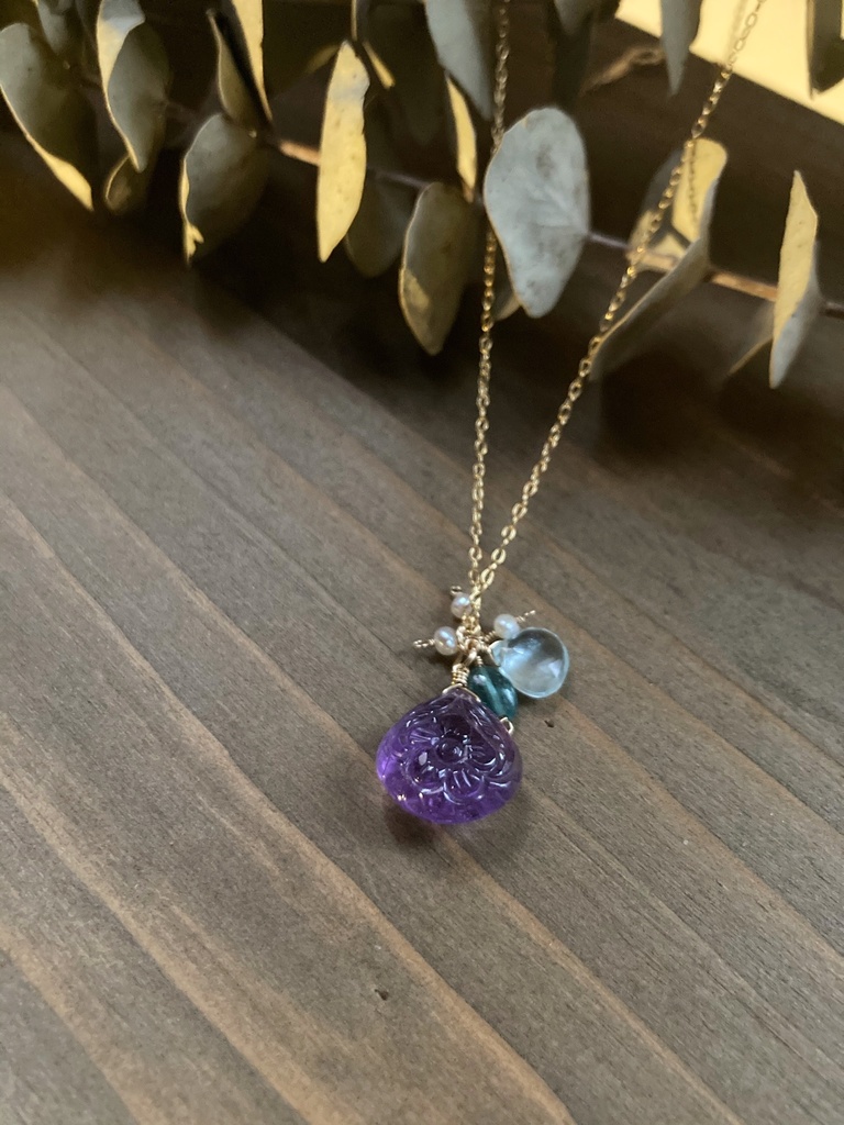 violet ネックレス