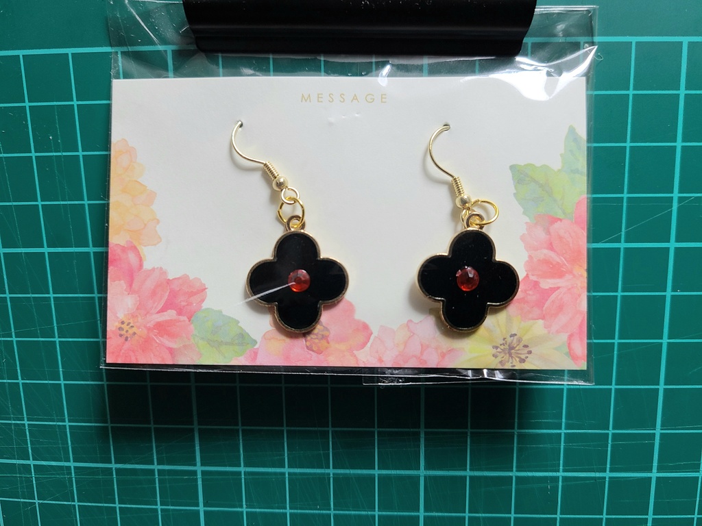 ピアス：ドムネギ