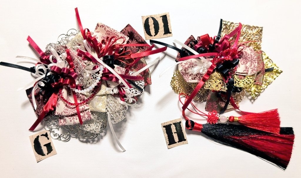 リボンコサージュ兼ペンレスト