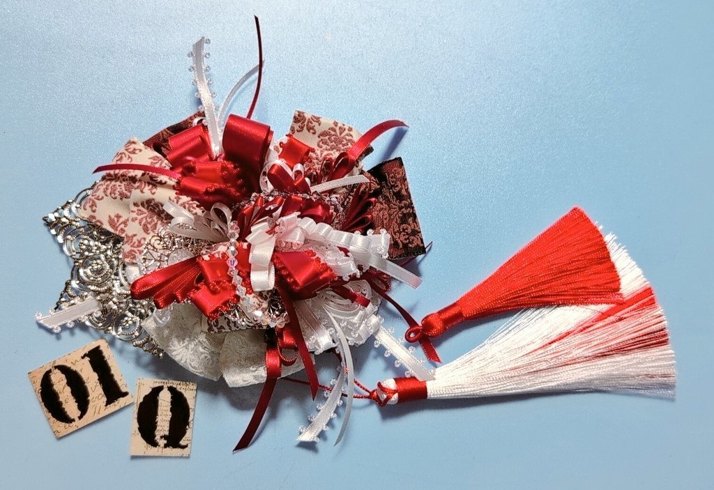 リボンコサージュ兼ペンレスト