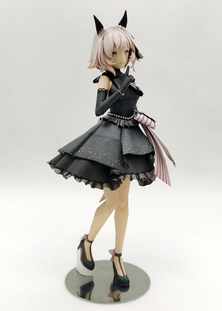 ウマ娘 カレンチャン 【朔月のマ・シェリ】 ペーパークラフトpapercraft