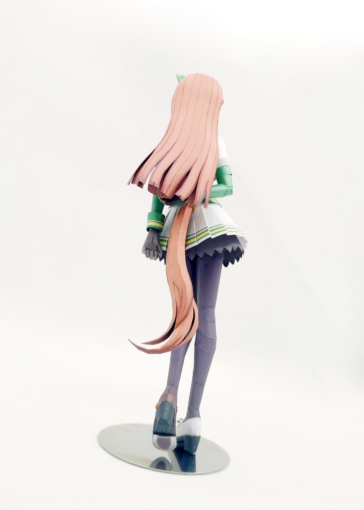 ウマ娘 サイレンススズカ 【サイレントイノセンス】 ペーパークラフトpapercraft
