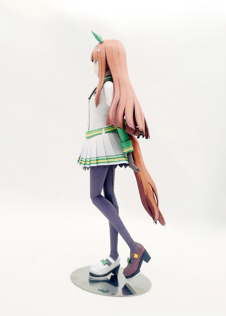 ウマ娘 サイレンススズカ 【サイレントイノセンス】 ペーパークラフトpapercraft