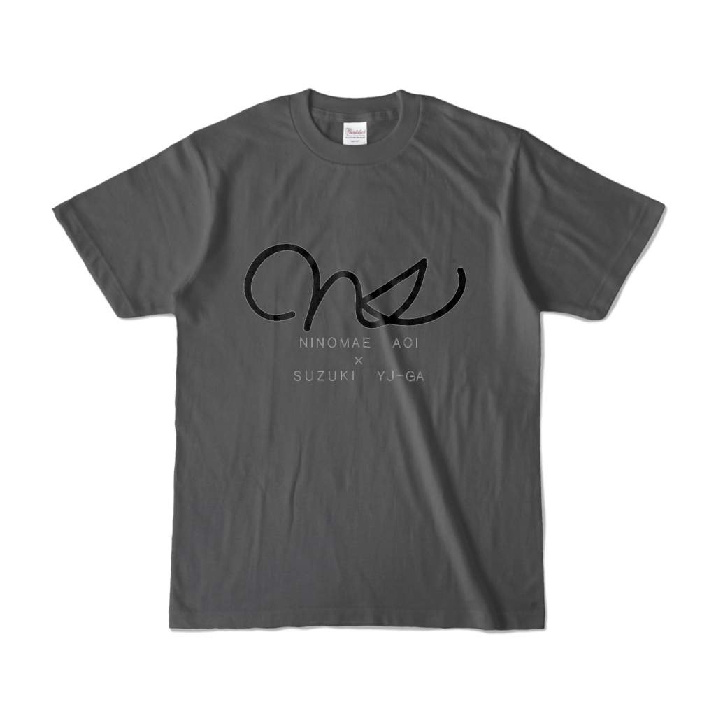 黒Tシャツ