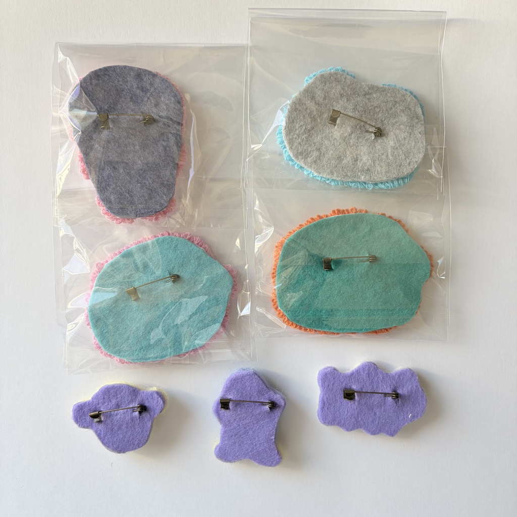 刺繍ブローチ、羊毛フェルトブローチ