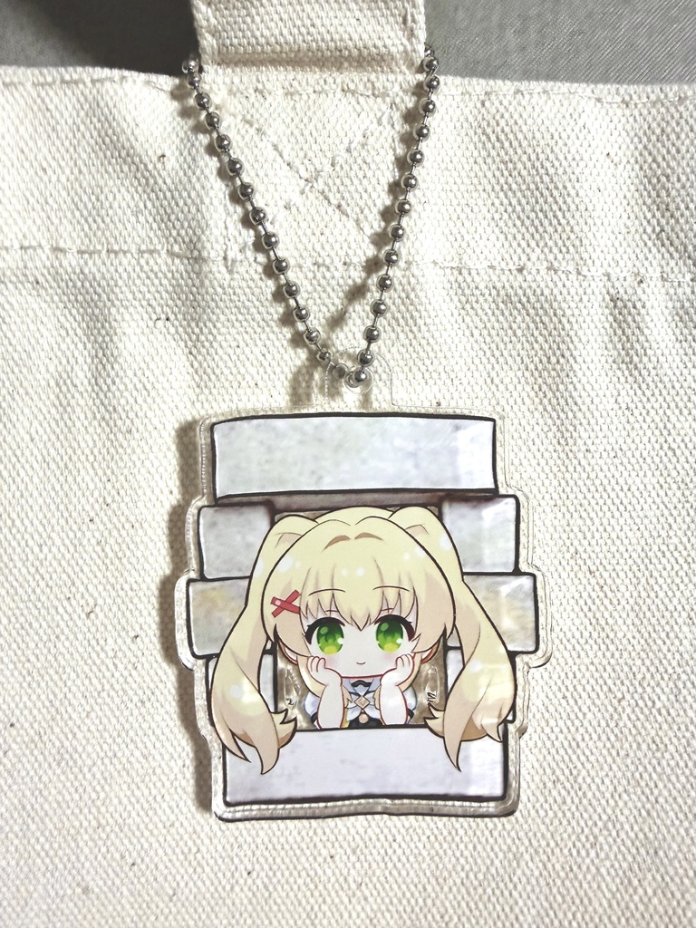 紬のどこでも灯台アクキー
