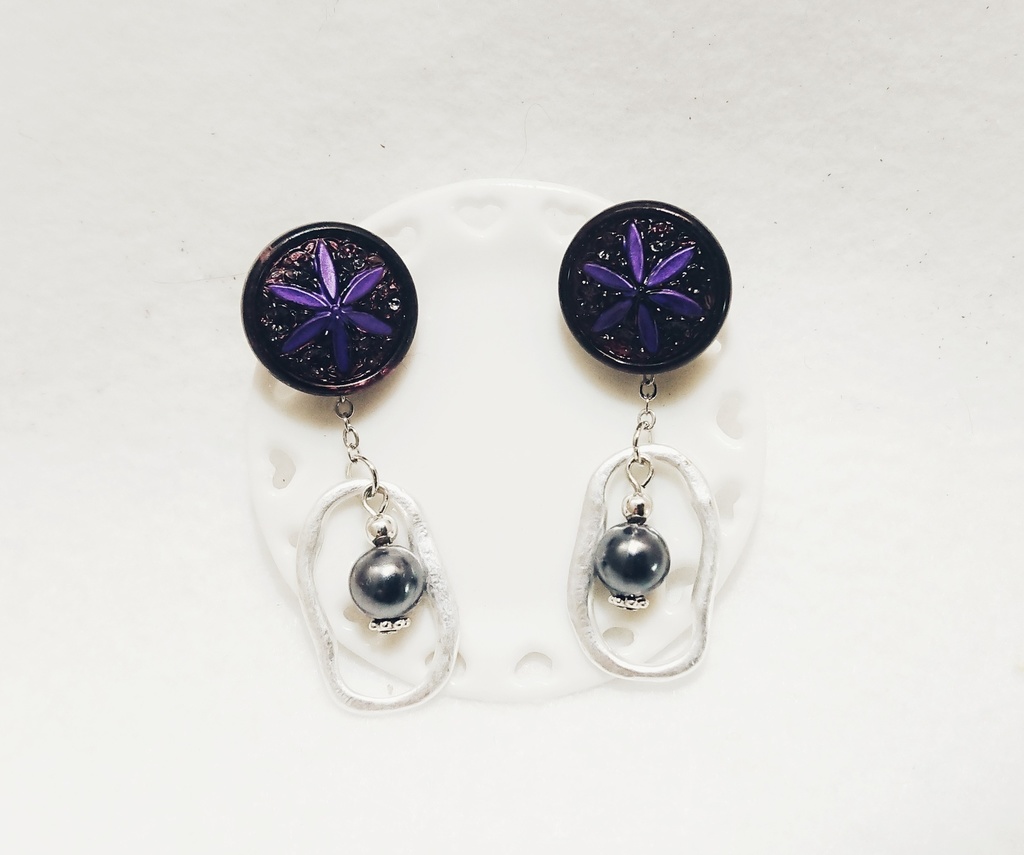 FGOアルトリアモチーフピアス