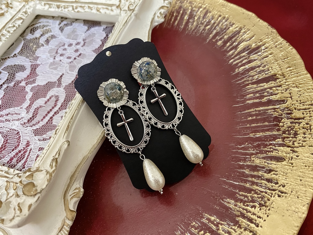 松井江イメージピアス/イヤリング