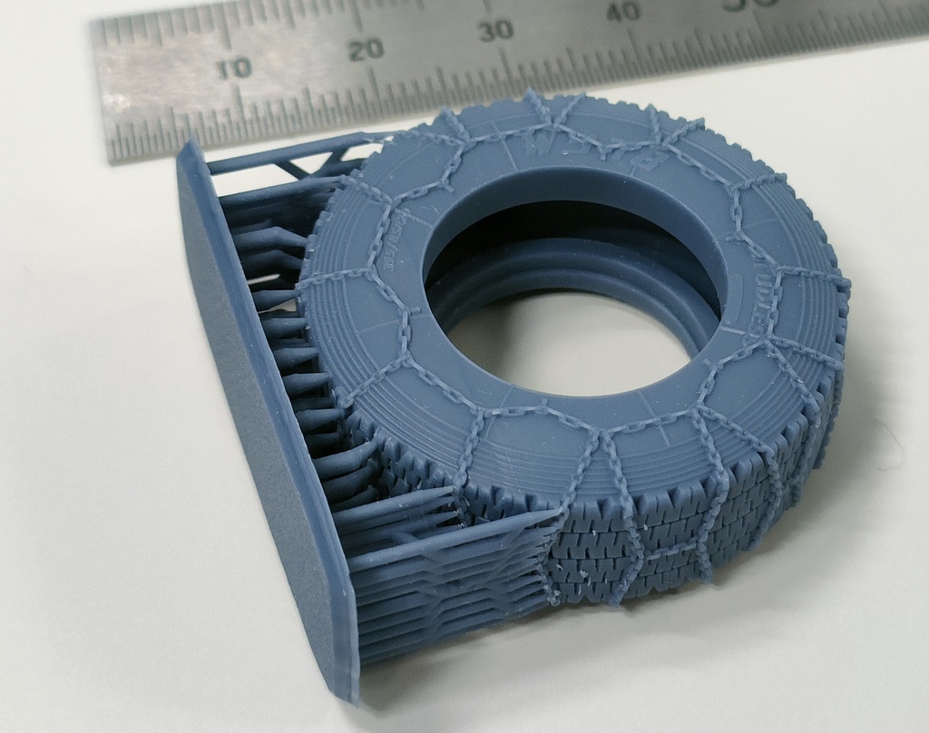 1/35 16式機動戦闘車用 冬季タイヤセット