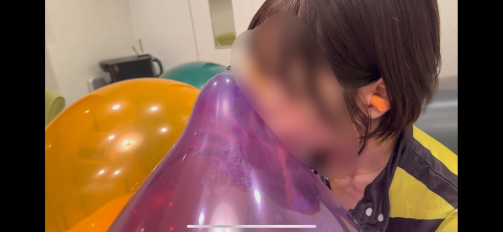 Rちゃんの風船割り