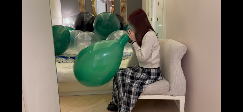 Yさんの風船膨らまし割り payaso16