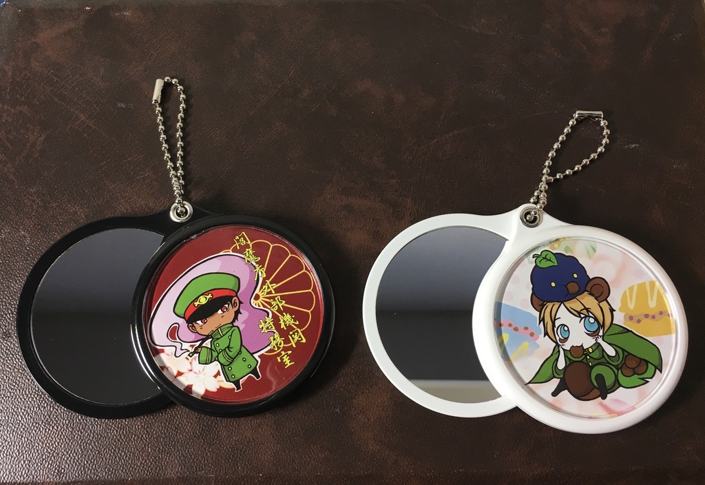 スライド式ミラー+缶バッジ型ミラー
