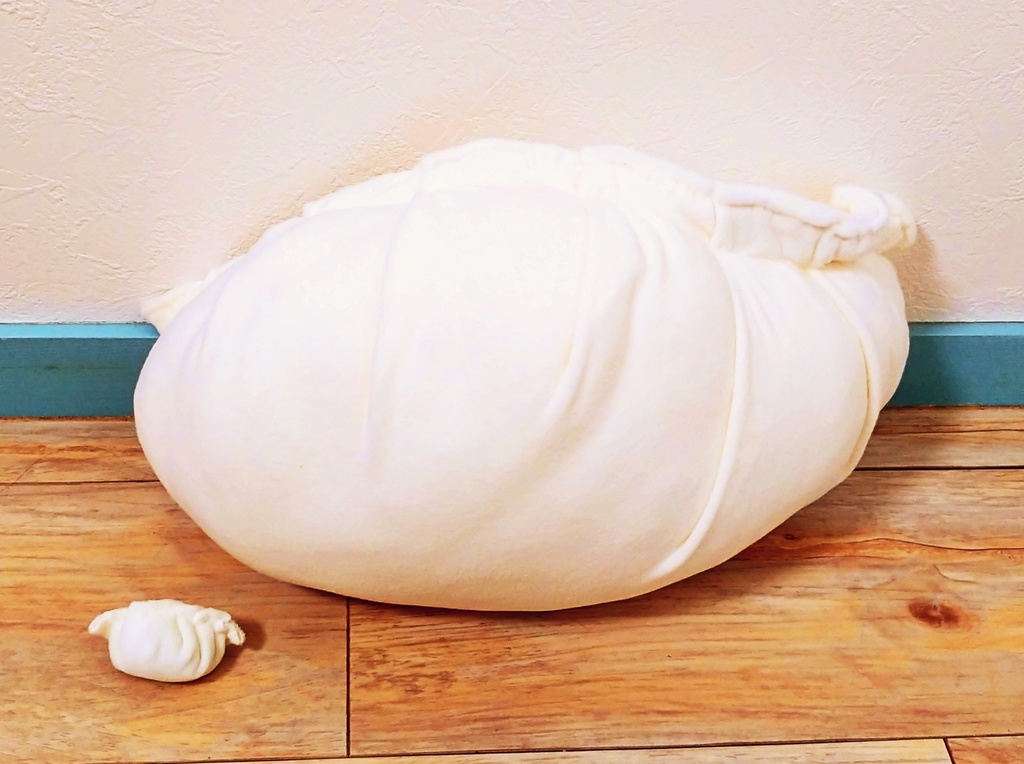 さらにおおきなギョウザぬいぐるみ【約30cm】
