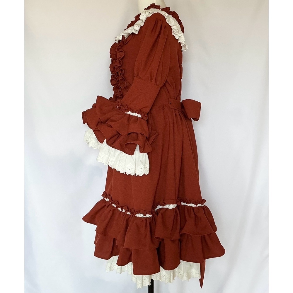 赤き夢のロマンティックドレス