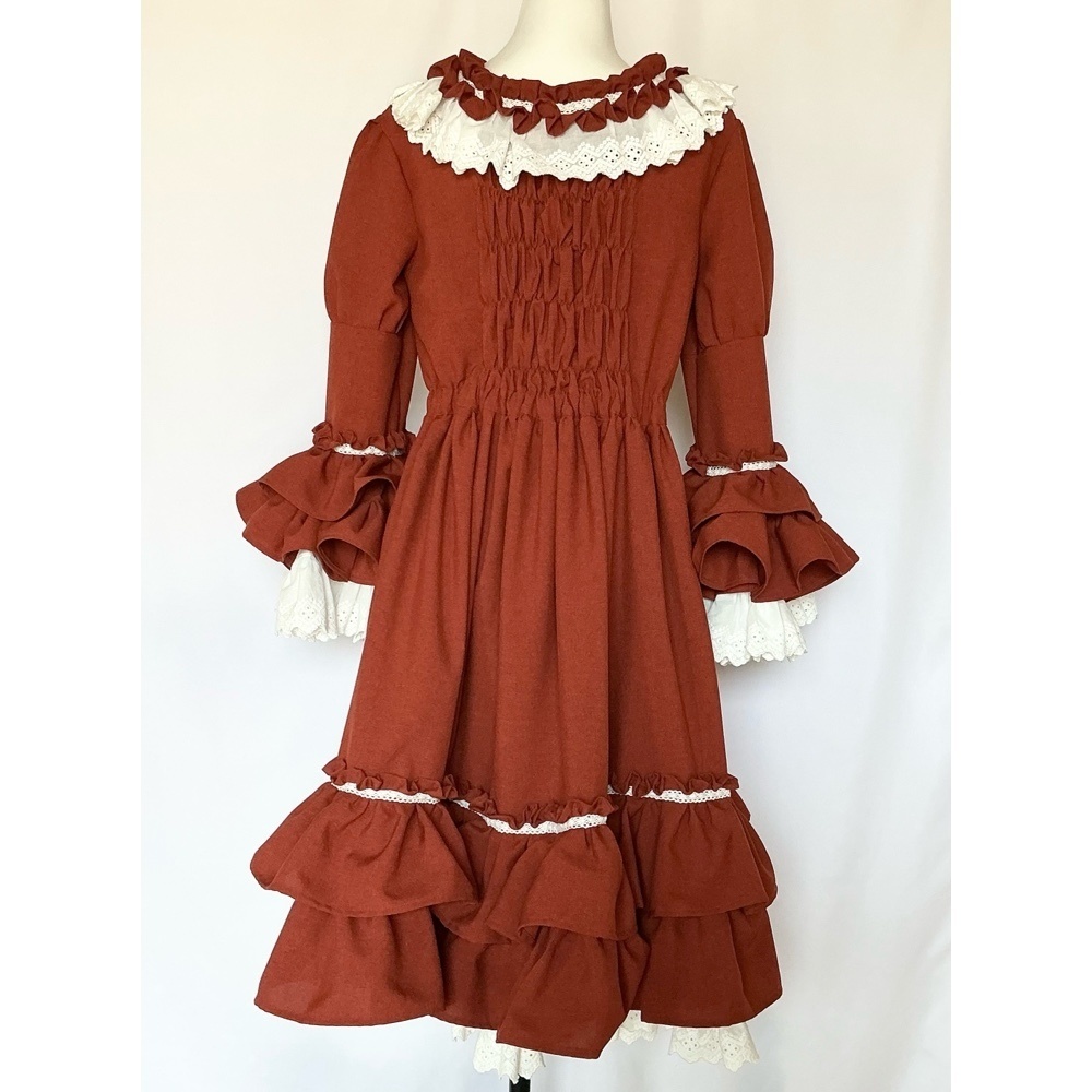 赤き夢のロマンティックドレス