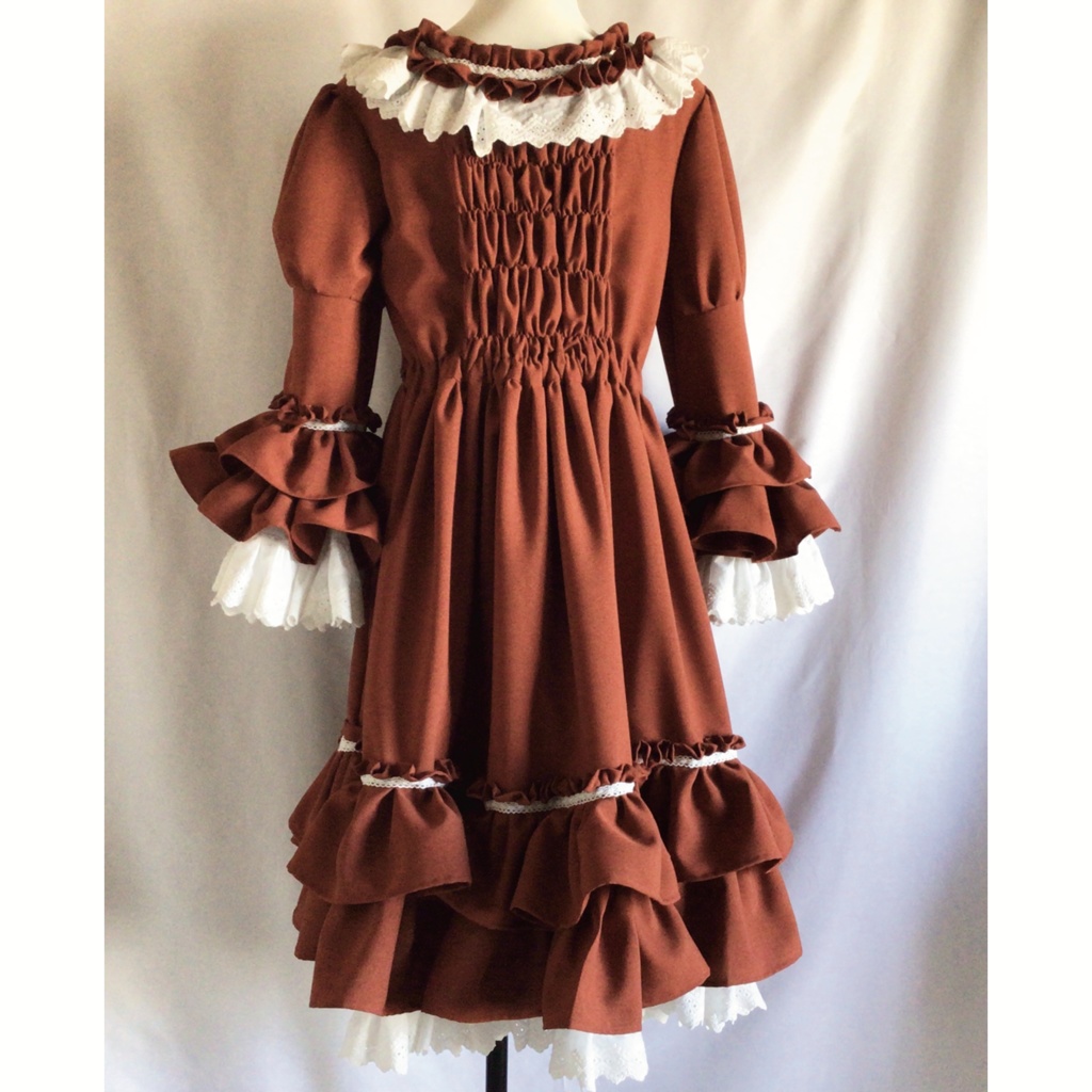 赤のドレスワンピース