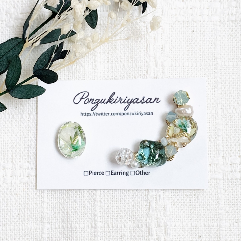 *ミントグリーンのイヤーカフセット*