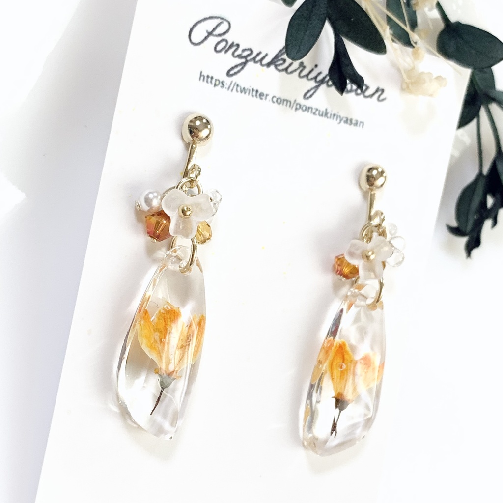 1168一輪挿しフラワーのピアス