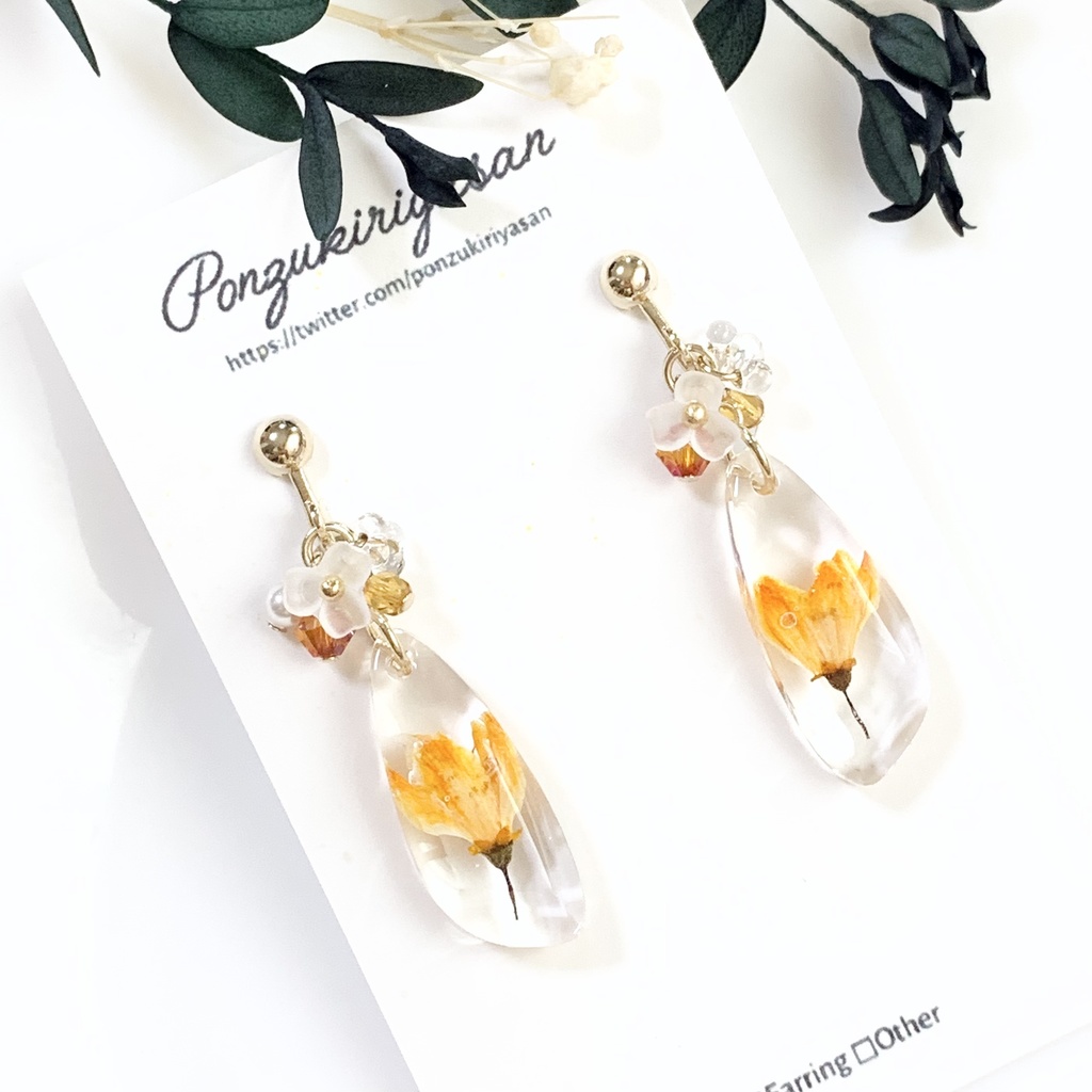 1168一輪挿しフラワーのピアス