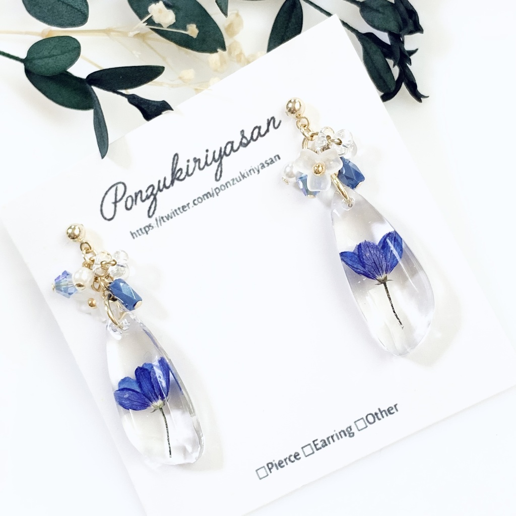 1168一輪挿しフラワーのピアス