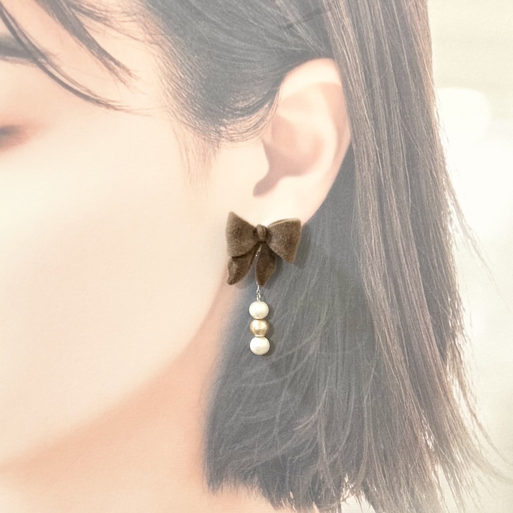 1597(2way)フロッキーリボンのピアス