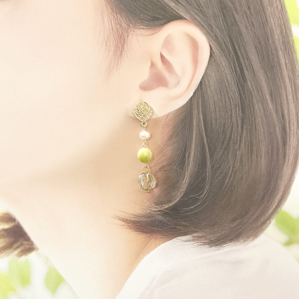 1612【金ピ限定】淡水パールの菜の花カラーピアス