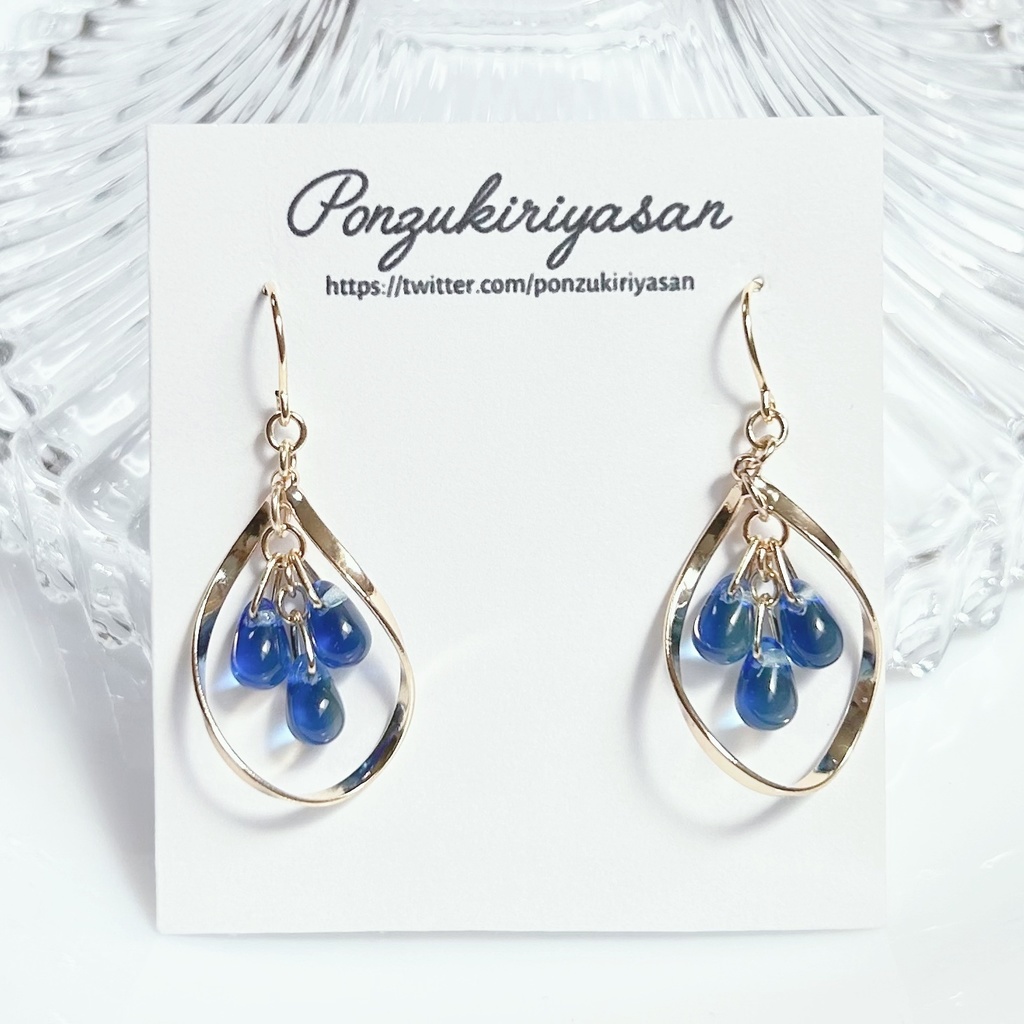 1678雫ガラスのピアス