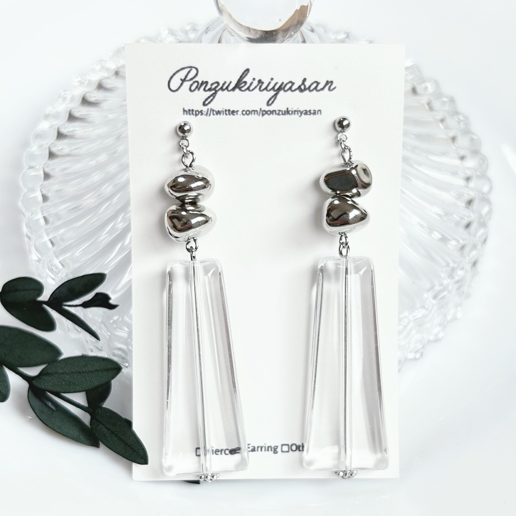 1683とろみメタルとクリアの夏ピアス