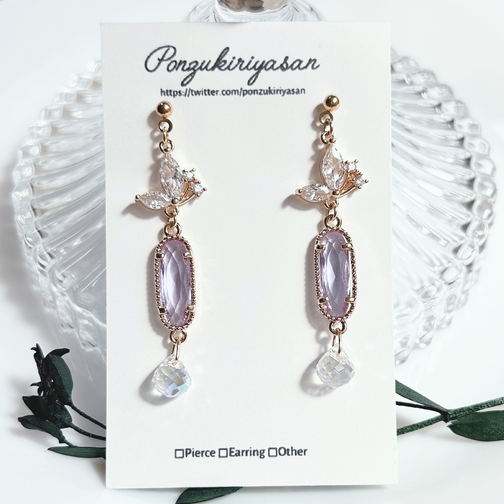 1703ジルコニア×淡パープルのピアス