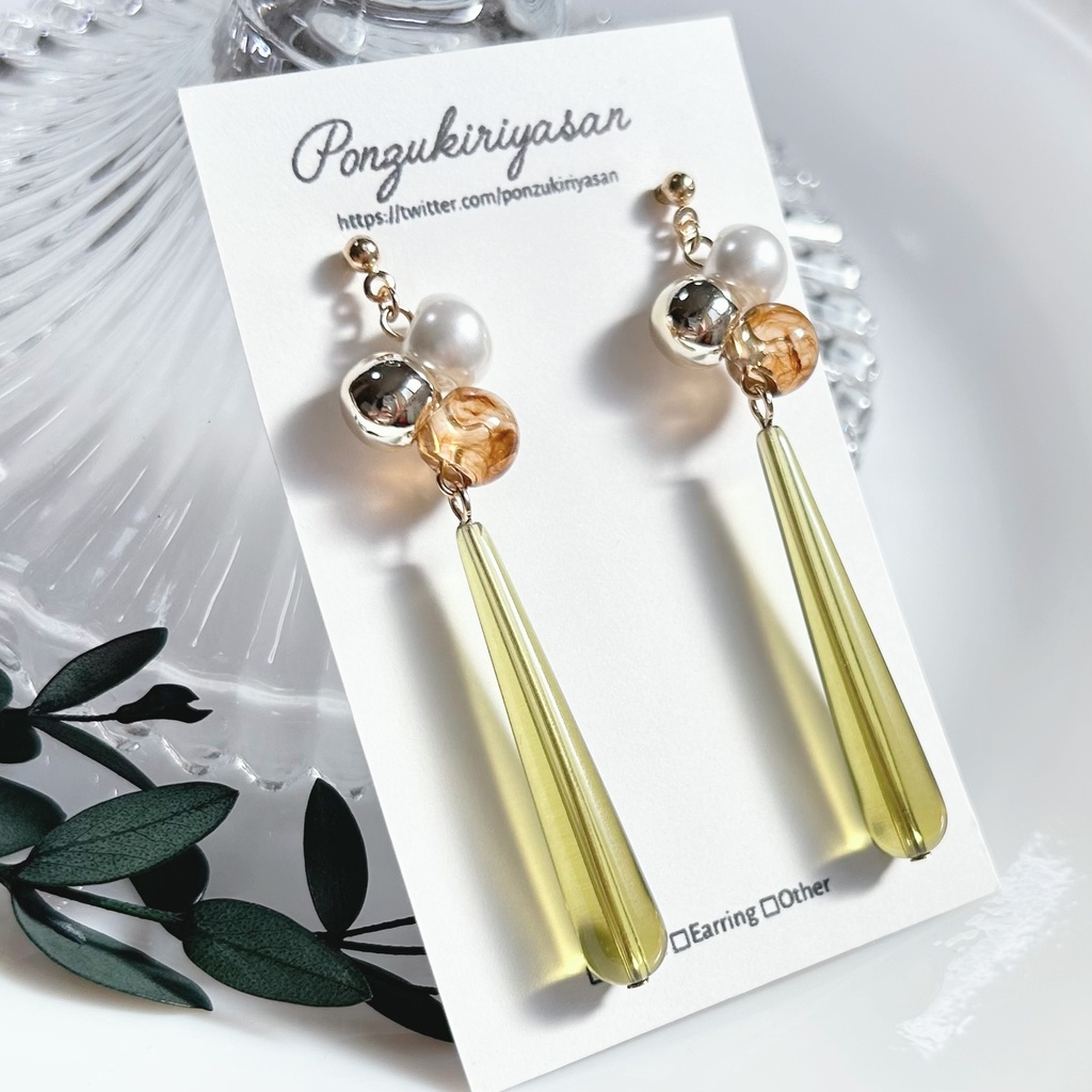 1724秋色ロングドロップピアス