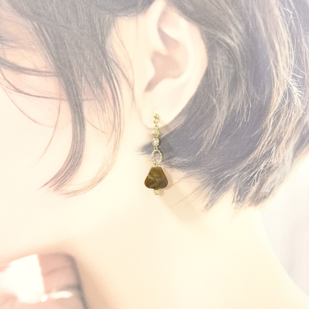 1728秋のティータイムピアス