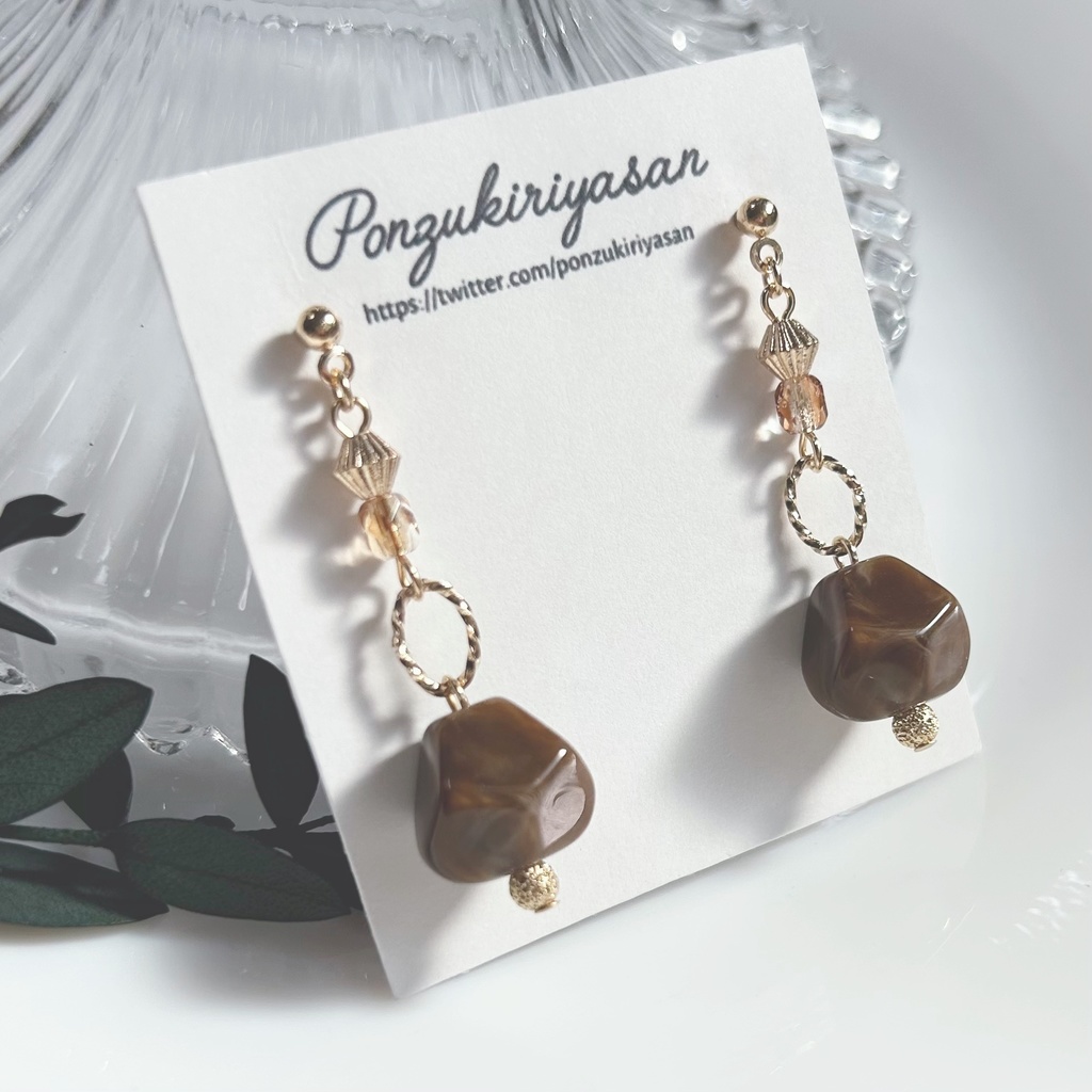 1728秋のティータイムピアス