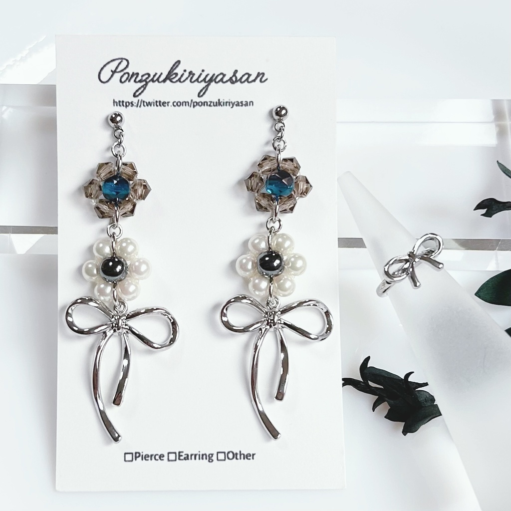 1731ビーズフラワーとリボンのイヤーカフセット