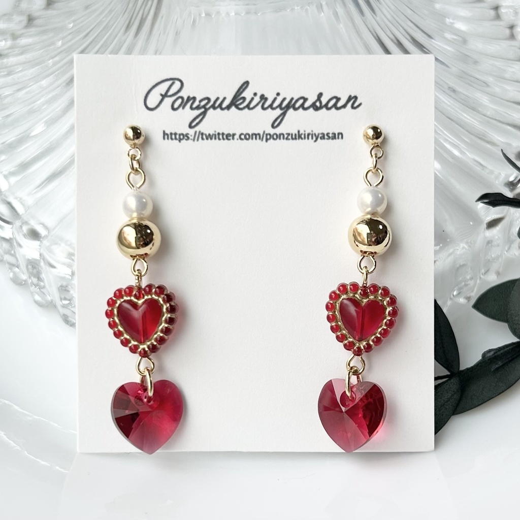 1737スワロフスキーハートの2連ピアス