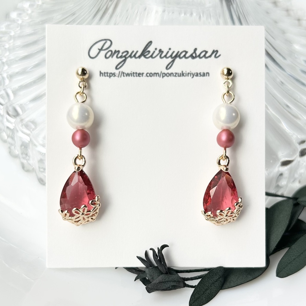 1739秋色カットガラスとフラワーフレームのピアス