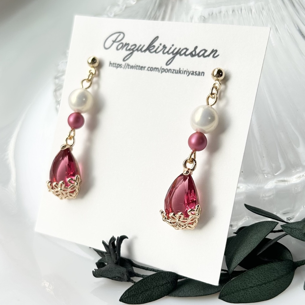 1739秋色カットガラスとフラワーフレームのピアス