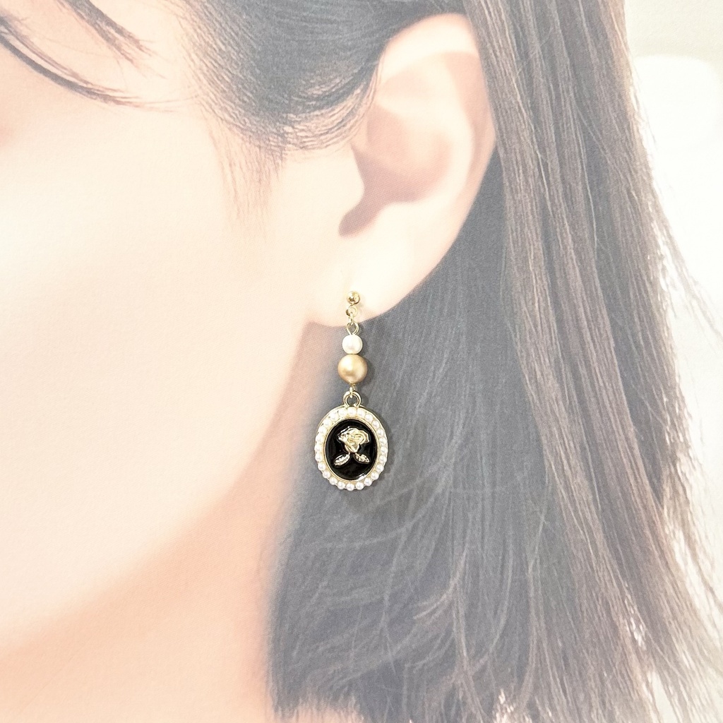 1753ゴールドローズのピアス