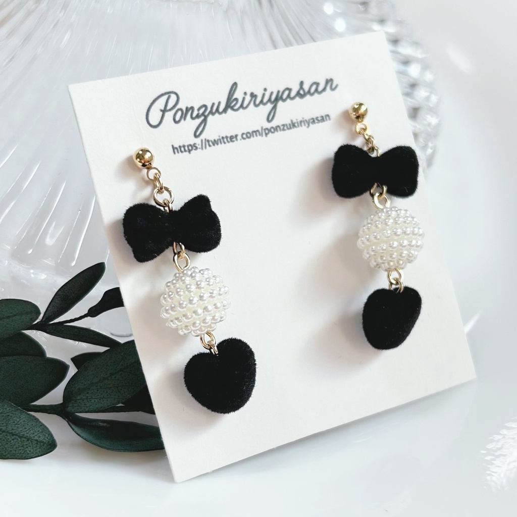 1760パールキャッチのフロッキーピアス