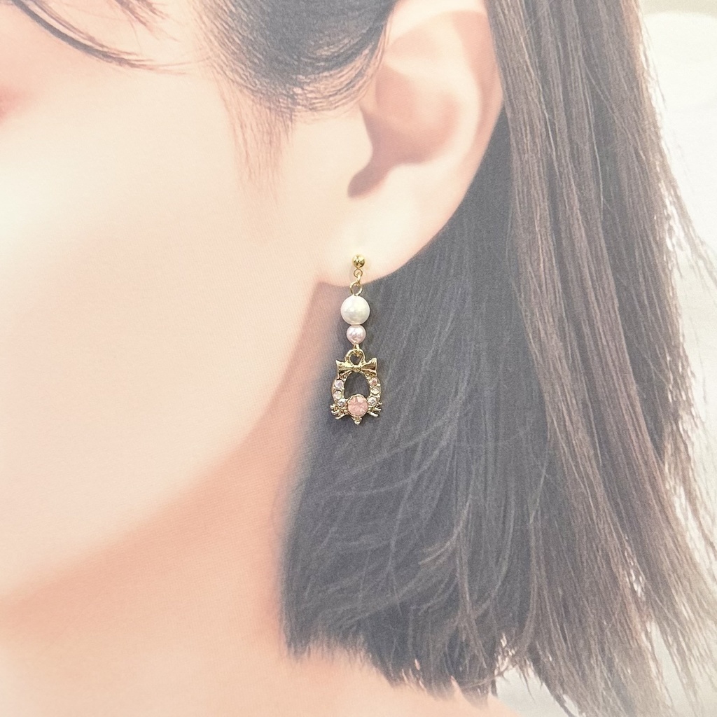 1762リボンのクリスマスリースピアス